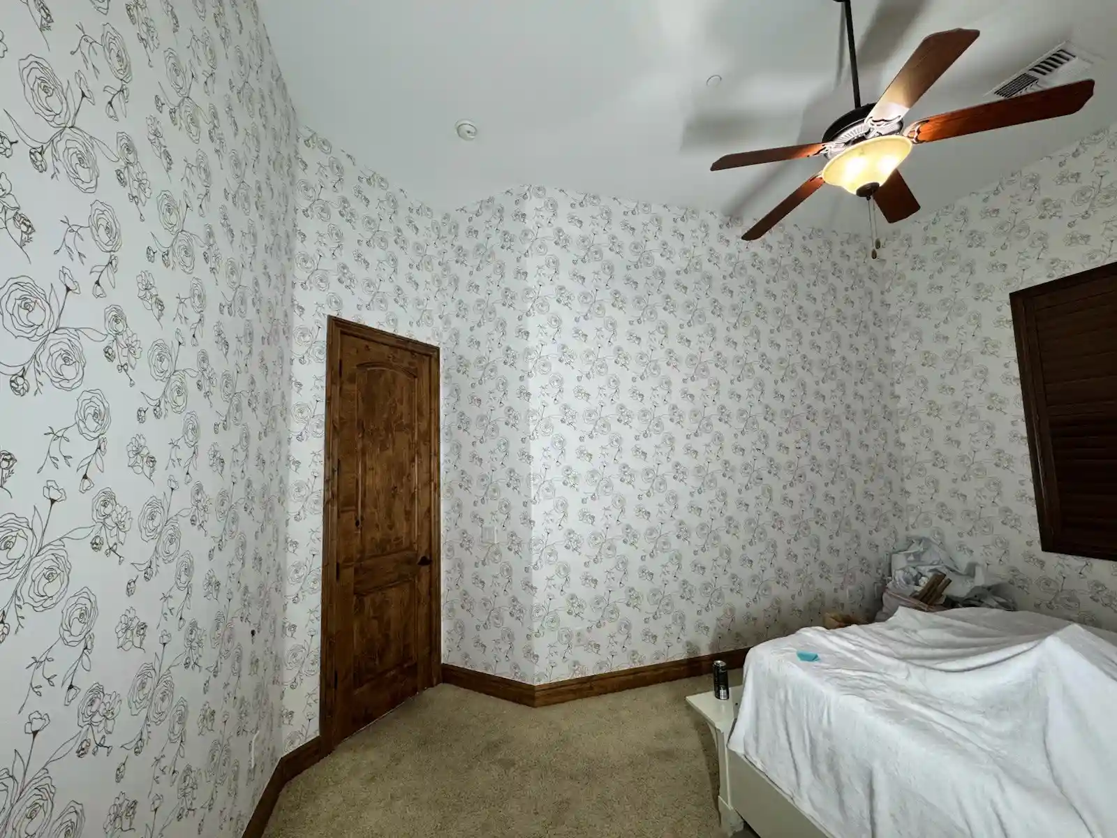 Residential wallpaper installation with vinyl material in Saratoga, CA