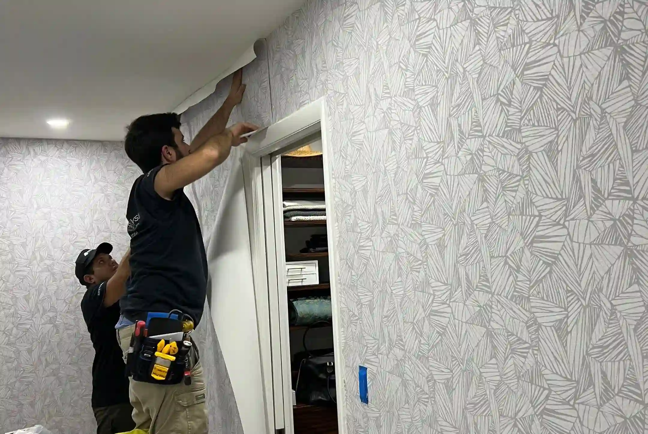 Professional wallpaper removal process in Evergreen, San Jose